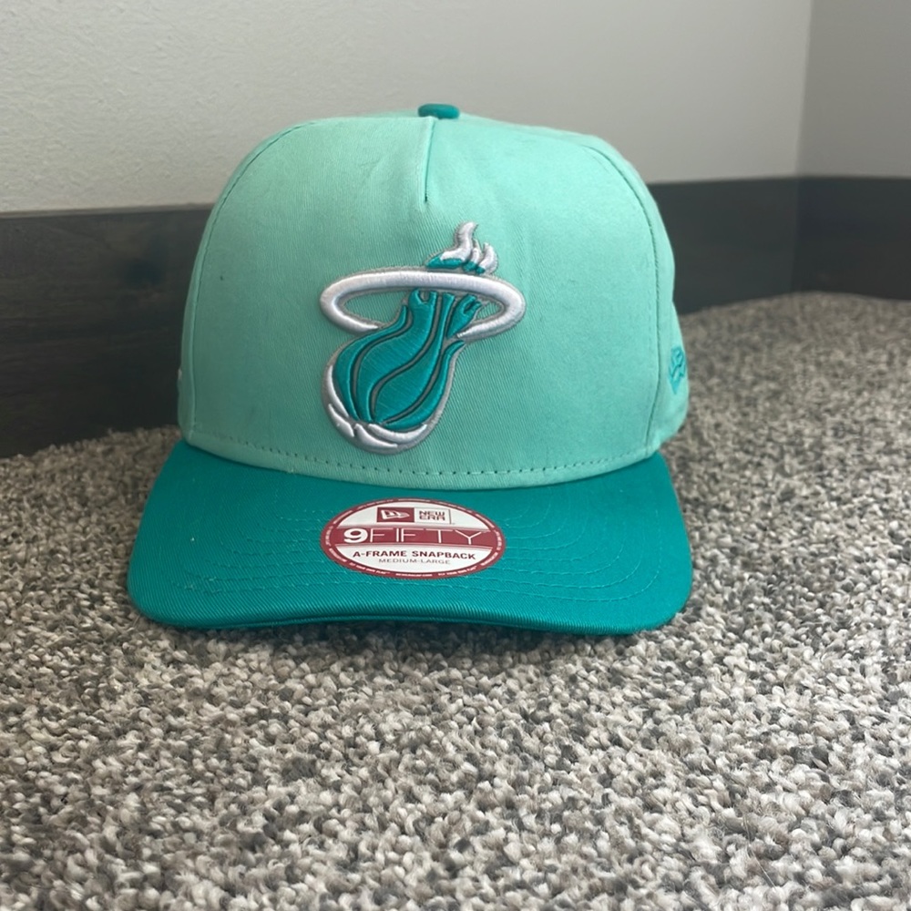 RARE Miami Heat Medium-Large Turquoise A-Frame SnapBack Hat from NewEra
